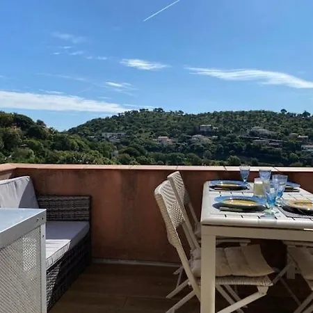 Apartamento Beautiful 3-rooms With Terrace *