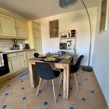 Apartamento Beautiful 3-rooms With Terrace Sainte-Maxime