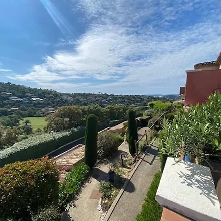 Apartmán Beautiful 3-rooms With Terrace